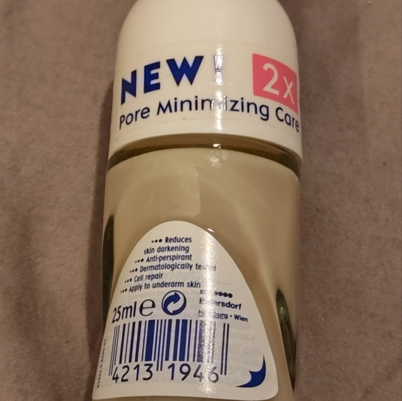 NWT! Nivea Extra Whitening Antiperspirant 25ml - Picture 3 of 4